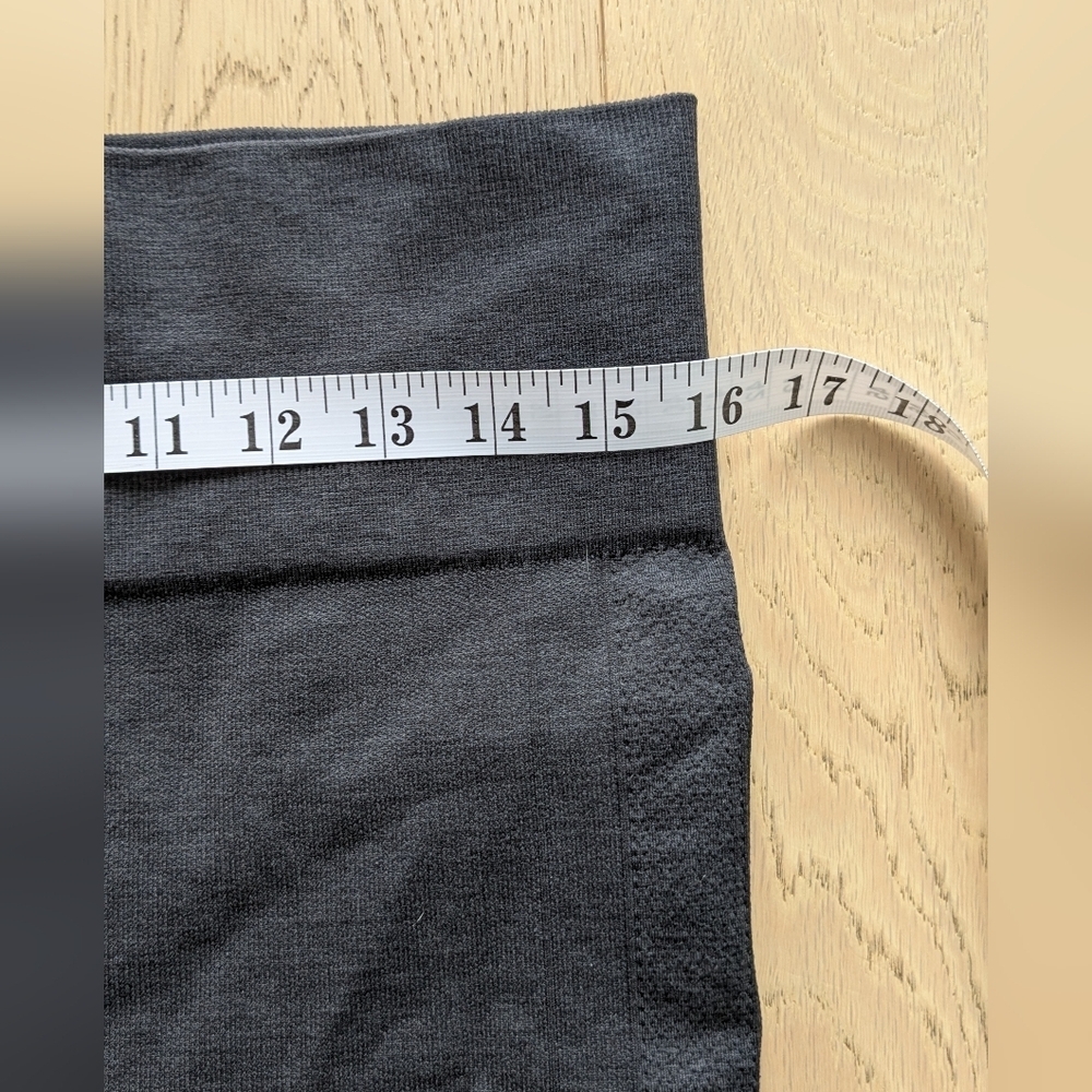 Lululemon sz M Ebb To Street Pant Dark Grey Seamless compression legging - Picture 5 of 9
